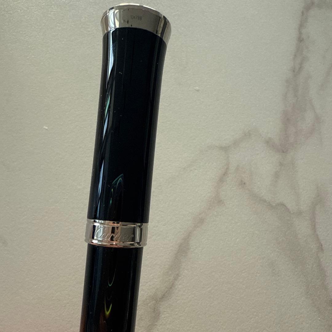 【新品＊未使用】Cartier 黒 ボールペン ケース付き 珍しい赤い石付き